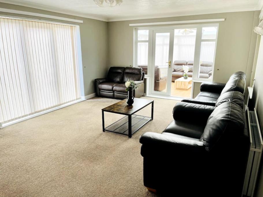 5-Bedroom Cottage In Healing, Grimsby Exteriör bild